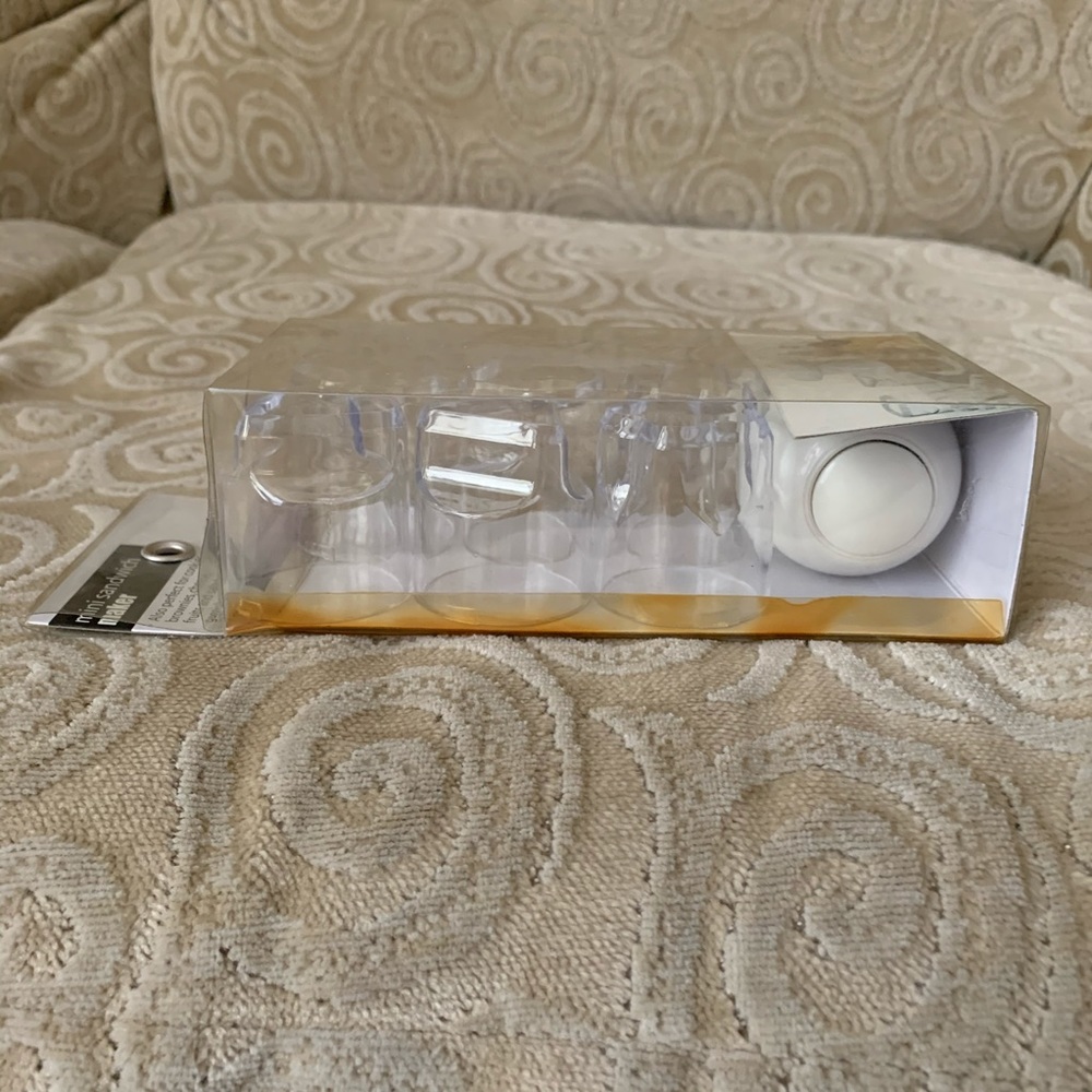 Mini Sandwich Maker - Picture 3 of 4